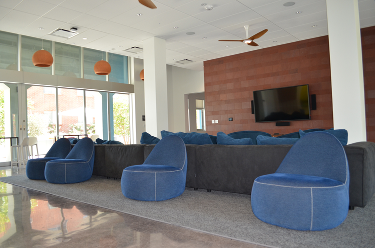 Zura Lounge